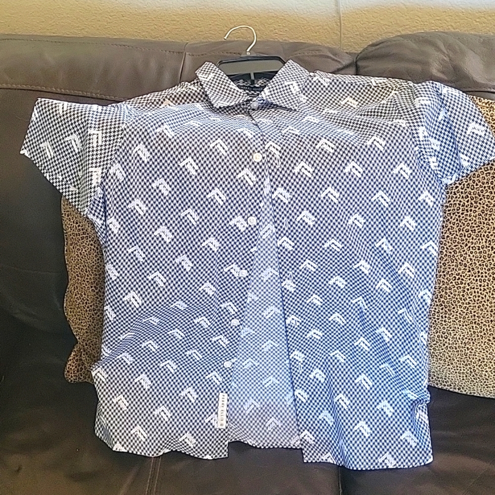 Perry Ellis, Men's size Small, 100% cotton shirt, white and black pattern